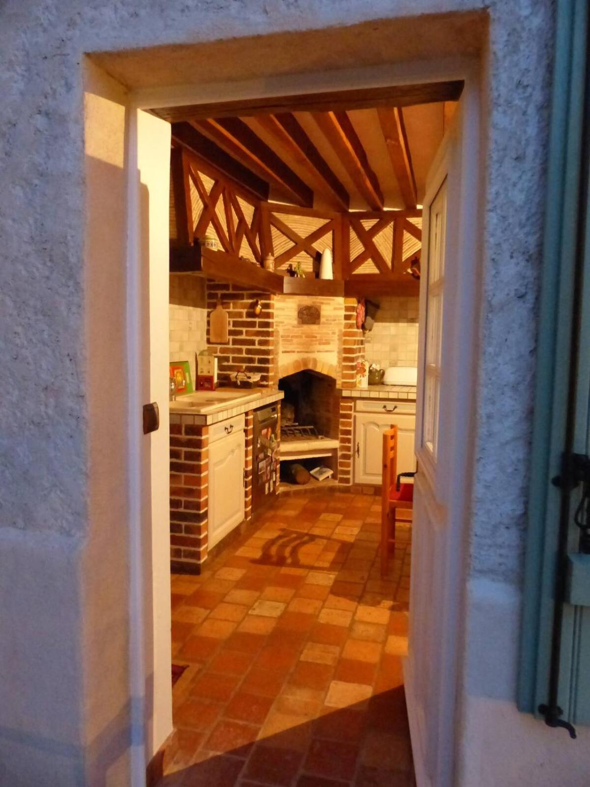 Maison D'Hotes La Source Magny-les-Hameaux Extérieur photo