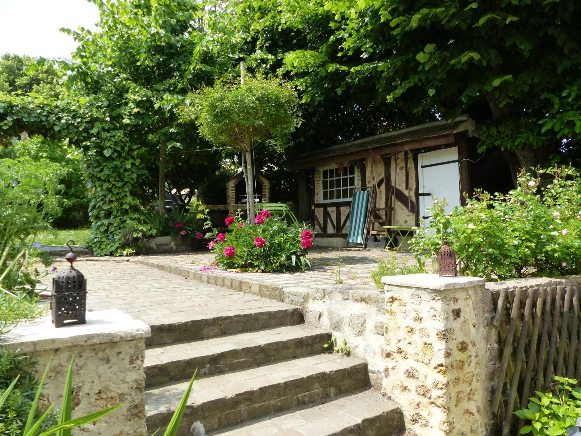 Maison D'Hotes La Source Magny-les-Hameaux Extérieur photo